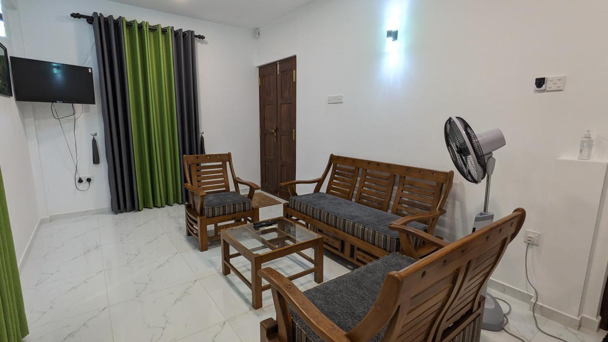 Star Beach Villa Тангалла Экстерьер фото